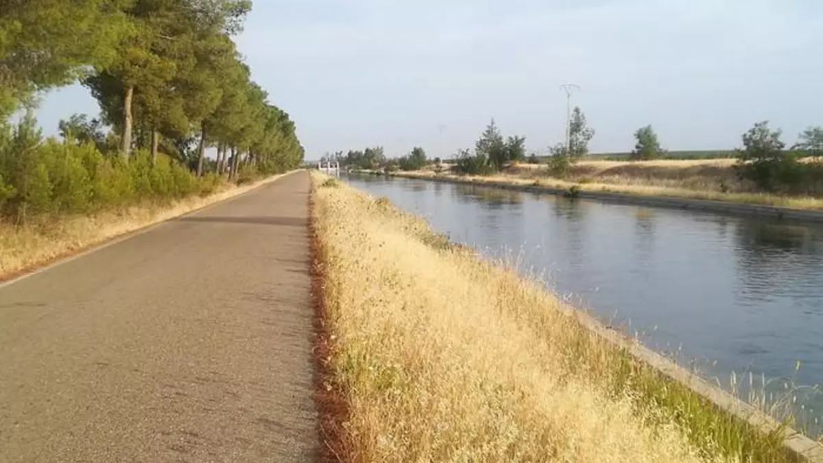 Heridas tres personas en Gargáligas al caer el coche en el que viajaban al canal