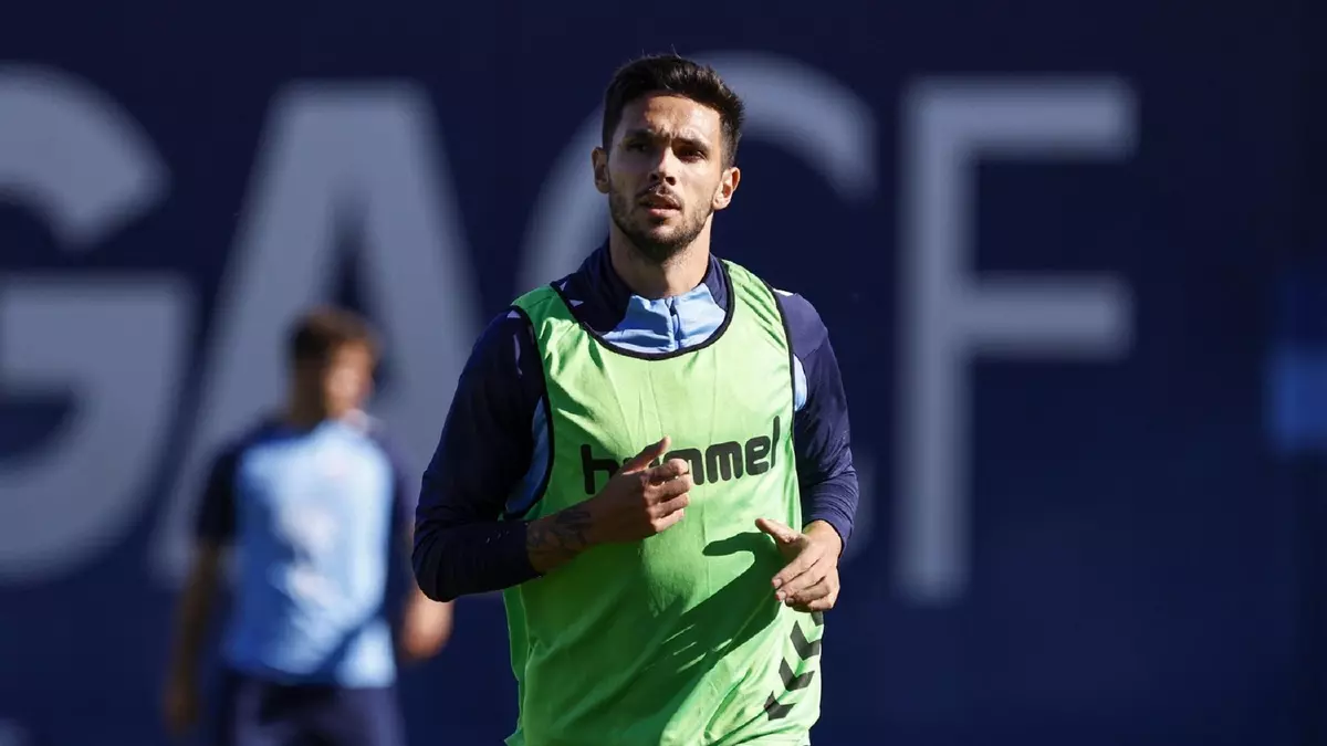 Nelson Monte, en la rampa de salida con una oferta del Almería