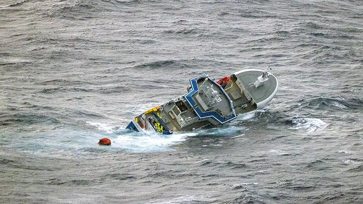Los investigadores hallan fallos de diseño en la compuerta que hundió el «Argos Georgia»
