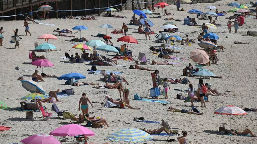 Sanidade certifica la calidad del agua en 53 playas: dos meses sin contaminación