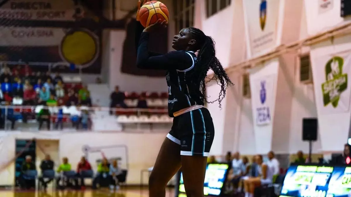 Lola Pendande és el primer fitxatge de l'Spar Girona